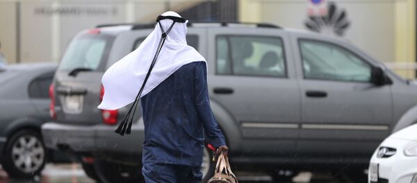 Человек в арабской одежде, архивное фото - Sputnik Таджикистан