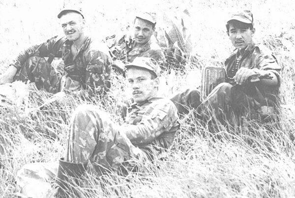 Доходило до рукопашной: пограничники о бое в Таджикистане на 12-й заставе Доходило до рукопашной: пограничники о бое в Таджикистане на 12-й заставе - Sputnik Таджикистан