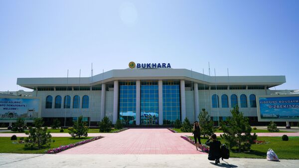 Аэропорт города Бухары, архивное фото - Sputnik Таджикистан
