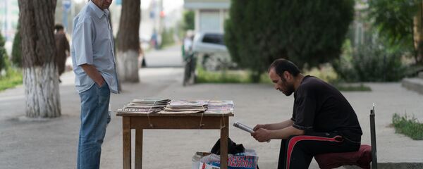 Продажа газет, архивное фото - Sputnik Тоҷикистон