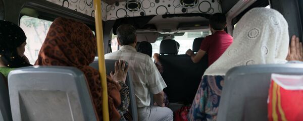 Маршрутное такси в Таджикистане, архивное фото - Sputnik Тоҷикистон