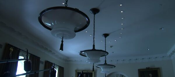 Свет погас, когда Трамп заявил о доверии разведке - Sputnik Таджикистан