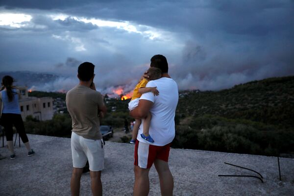 Пожары в Греции - Sputnik Таджикистан