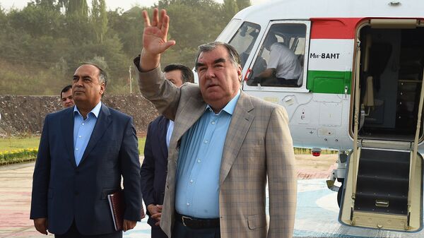 Президент Эмомали Рахмон и премьер проинспектировали строительство Рогунской ГЭС - Sputnik Таджикистан