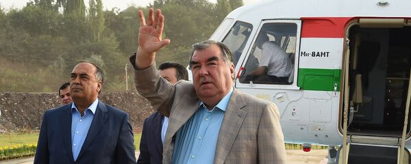 Президент Эмомали Рахмон и премьер проинспектировали строительство Рогунской ГЭС - Sputnik Таджикистан