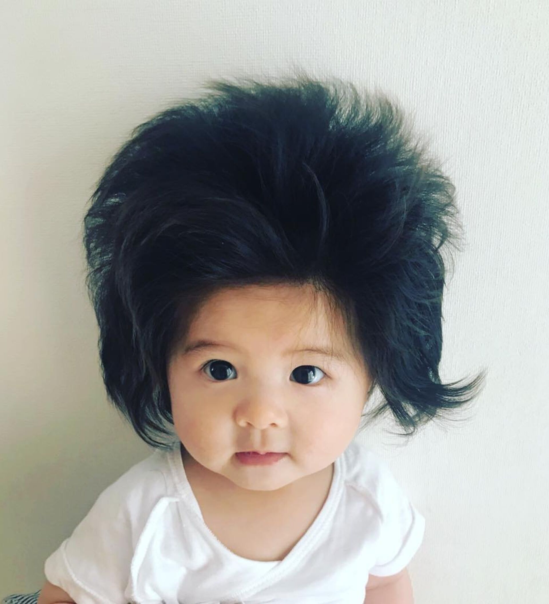 Могут ли дети родиться с волосами. Малышка Чанко. Беби Чанко волосы. Японка Чанко. Лохматый ребенок.
