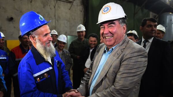 На стройплощадке Рогунской ГЭС  - Sputnik Таджикистан