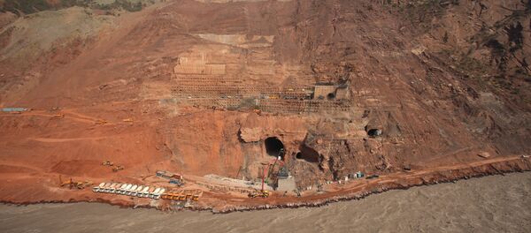 На стройплощадке Рогунской ГЭС На стройплощадке Рогунской ГЭС - Sputnik Таджикистан