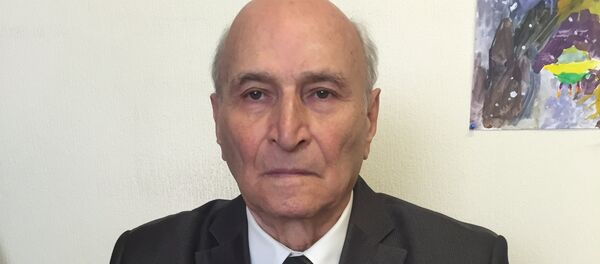 Профессор кафедры использования водной энергии МГСУ Валентин Берлин - Sputnik Таджикистан