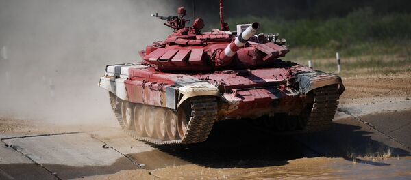 Танк команды армии Таджикистана на международных соревнованиях Танковый биатлон-2018 - Sputnik Таджикистан