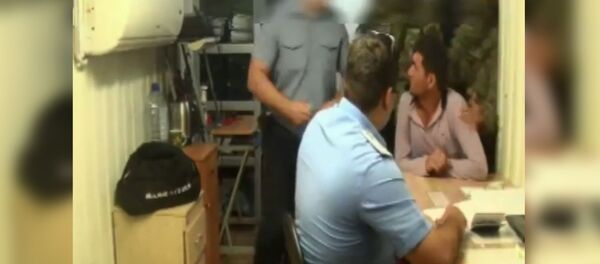 Как таджик даёт взятку пограничнику - Sputnik Тоҷикистон