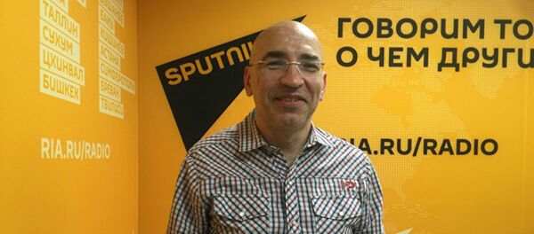 Политолог Леонид Крутаков  - Sputnik Таджикистан