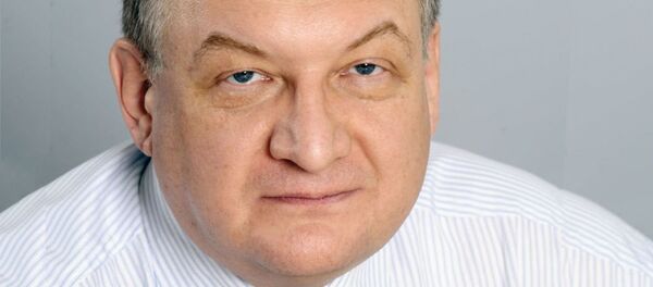 Доктор экономических наук, проректор Финансового университета при правительстве РФ Алексей Зубец - Sputnik Тоҷикистон