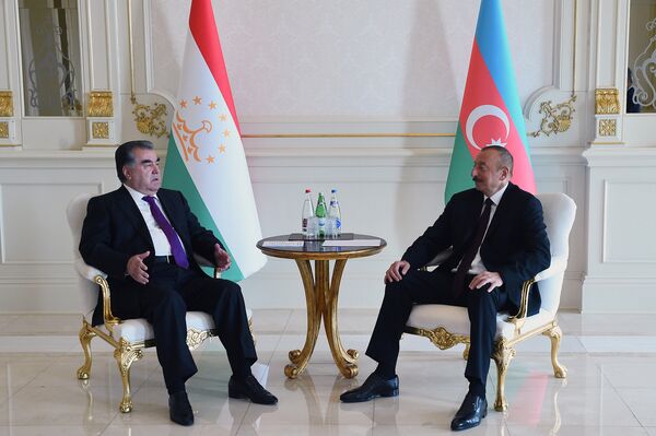 Ҷашнҳои рӯзи 16 октябр дар Тоҷикистон ва ҷаҳон Ҷашнҳои рӯзи 16 октябр дар Тоҷикистон ва ҷаҳон - Sputnik Тоҷикистон