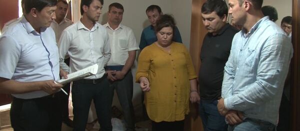 Женщина убила мужа и закопала его в своей спальне - Sputnik Тоҷикистон