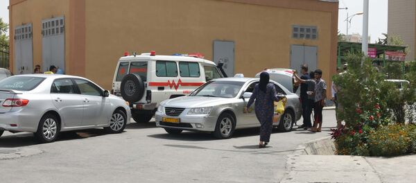 На территории больницы, архивное фото На территории больницы, архивное фото - Sputnik Таджикистан