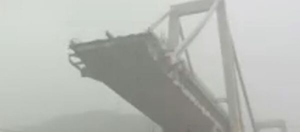 Обрушение моста в Генуе - Sputnik Таджикистан