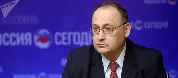 Доктор политических наук, директор Института стратегического планирования Александр Гусев. Архивное фото - Sputnik Таджикистан