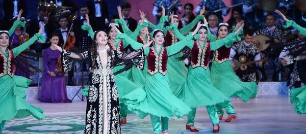 Концерт Вечер дружбы с участием узбекских и таджикских мастеров искусства Концерт Вечер дружбы с участием узбекских и таджикских мастеров искусства - Sputnik Таджикистан