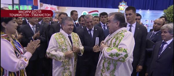 Исторический визит Рахмона в Узбекистан за 2 минуты - Sputnik Таджикистан