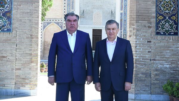 Эмомали Рахмон и Шавкат Мирзиёев в Самарканде - Sputnik Таджикистан