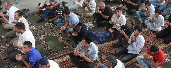 Таҷлили иди Қурбон дар Душанбе - Sputnik Тоҷикистон