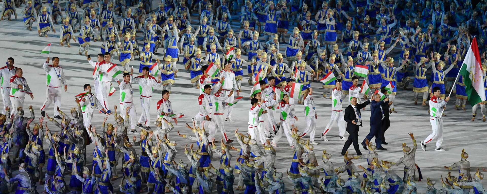 Сборная Таджикистана на церемонии открытия летних Азиатских игр 2018 - Sputnik Тоҷикистон, 1920, 19.10.2023