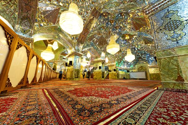 Мавзолей-мечеть Шах-Черах в Иране - Sputnik Таджикистан