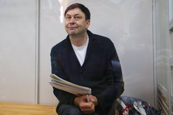 Руководитель портала РИА Новости Украина Кирилл Вышинский, архивное фото Руководитель портала РИА Новости Украина Кирилл Вышинский, архивное фото - Sputnik Таджикистан