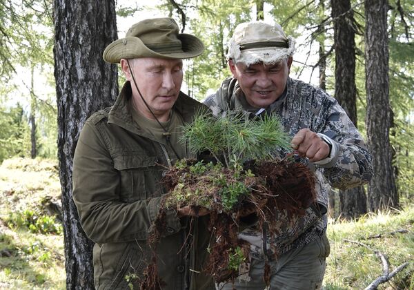 Президент РФ В. Путин провел выходные в Тыве - Sputnik Таджикистан