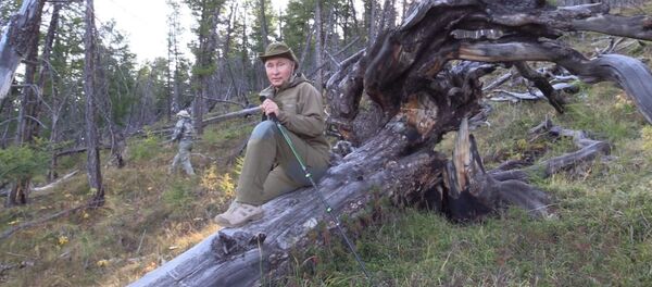 Отдых президента России Владимира Путина в Туве: видео - Sputnik Таджикистан