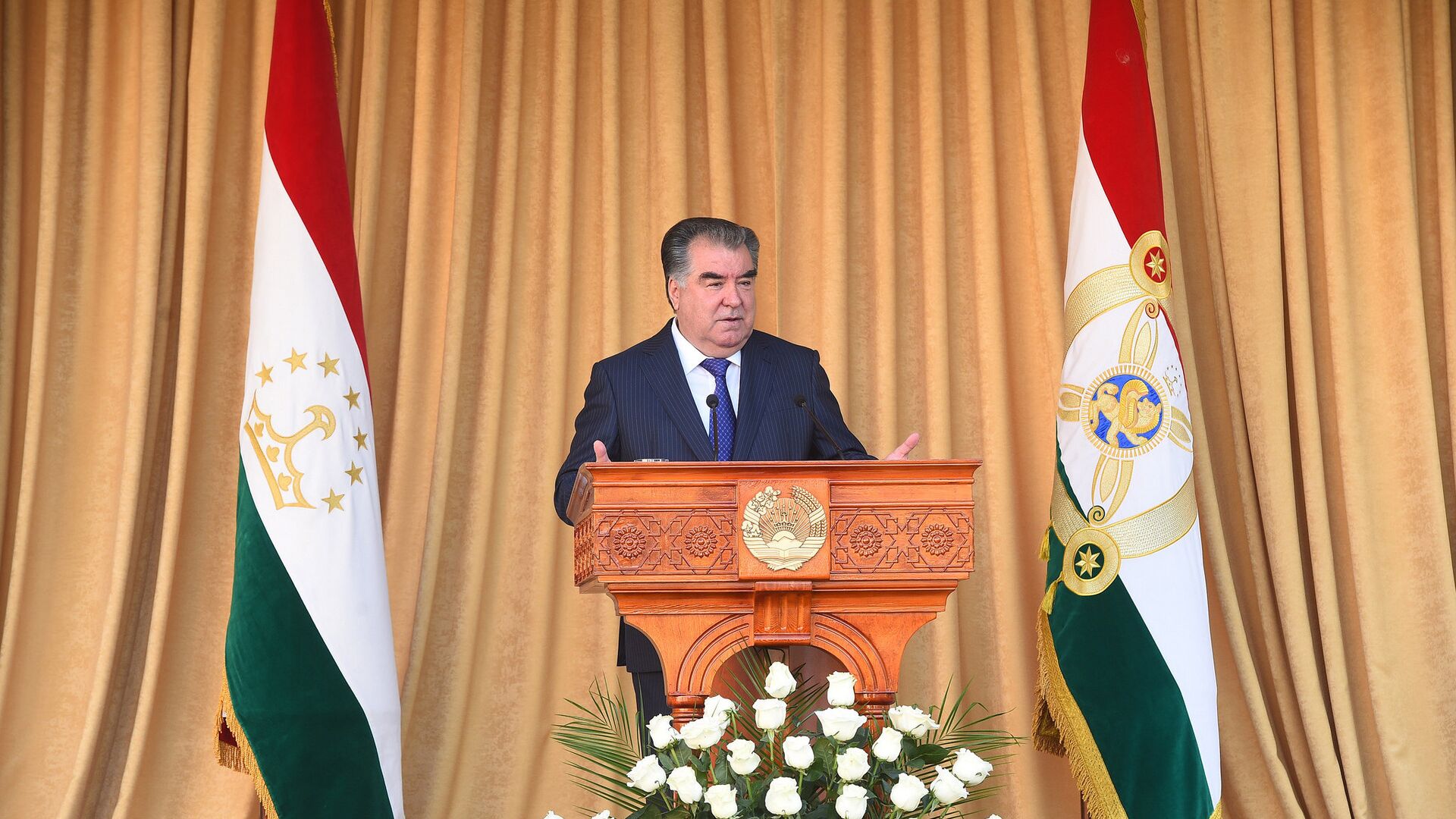 Президент Республики Таджикистан Эмомали Рахмон - Sputnik Таджикистан, 1920, 25.04.2023