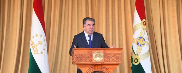 Президент Республики Таджикистан Эмомали Рахмон Президент Республики Таджикистан Эмомали Рахмон - Sputnik Тоҷикистон