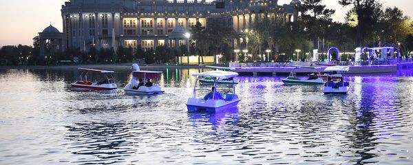 Боғи Кӯли ҷавонон дар Душанбе - Sputnik Таджикистан