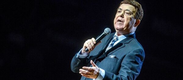 Певец, первый заместитель председателя комитета Государственной Думы РФ по культуре Иосиф Кобзон, архивное фото - Sputnik Тоҷикистон