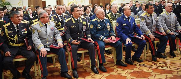 Маросими тақдими рутбаҳои генералӣ дар Қасри Миллат аз ҷониби раисиҷумҳури Тоҷикистон - Sputnik Тоҷикистон