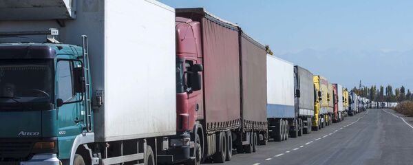 Пробка из фур, архивное фото - Sputnik Тоҷикистон