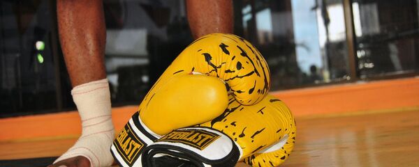 Боксерские перчатки, архивное фото - Sputnik Тоҷикистон