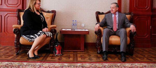 Министр иностранных дел Таджикистана Сироджиддин Мухриддин, и глава ОБСЕ в Таджикистане Туула Юрёла - Sputnik Тоҷикистон