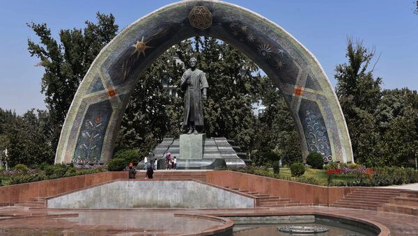 Памятник Рудаки, архивное фото - Sputnik Тоҷикистон