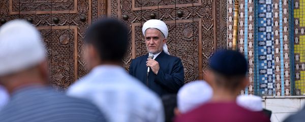Председатель Совета улемов Исламского центра Таджикистана Саидмукаррам Абдукодирзода, архивное фото Председатель Совета улемов Исламского центра Таджикистана Саидмукаррам Абдукодирзода, архивное фото - Sputnik Таджикистан
