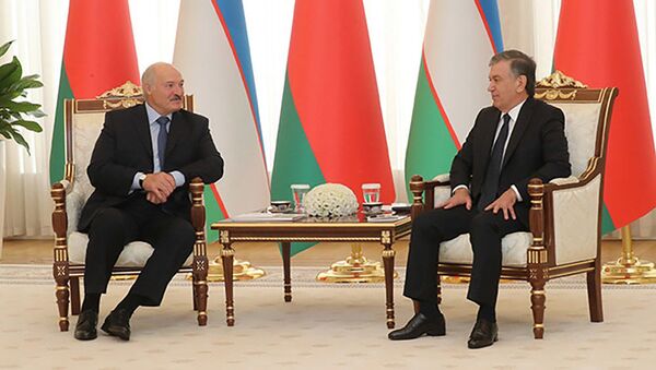 Президент Узбекистана Шавкат Мирзиёев и президент Беларуси Александр Лукашенко - Sputnik Таджикистан