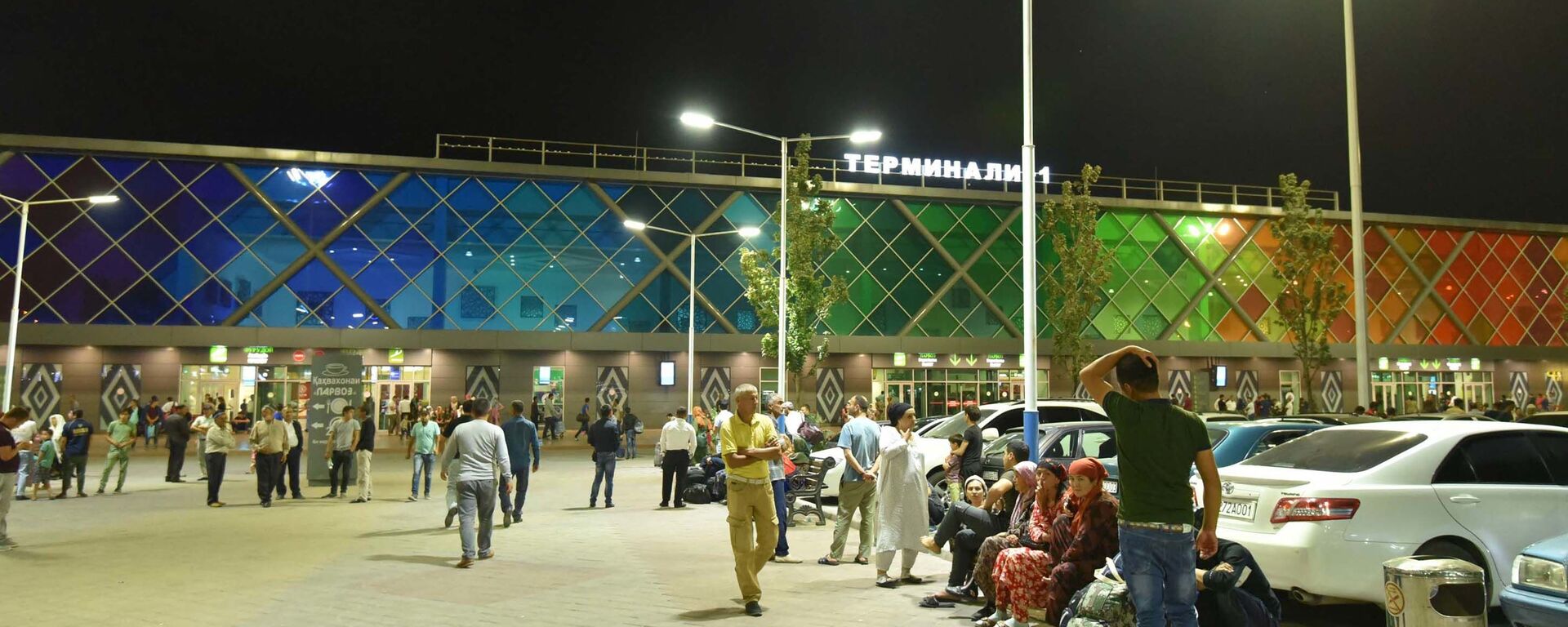 Аэропорт в Душанбе ночью, архивное фото - Sputnik Тоҷикистон, 1920, 27.07.2021