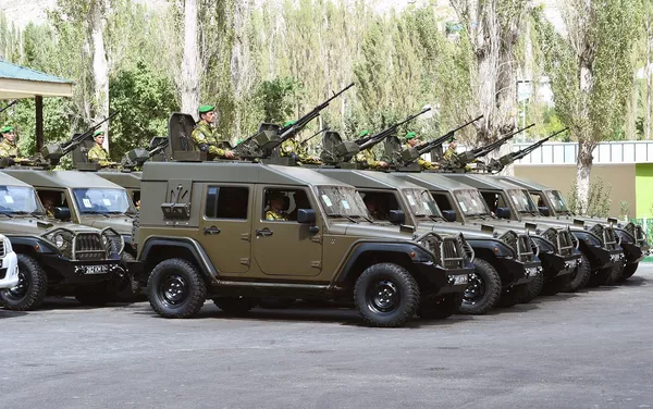 Новая военная спец техника для пограничного отряда Новая военная спец техника для пограничного отряда - Sputnik Тоҷикистон