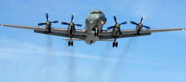 Самолет ИЛ-20, архивное фото Самолет ИЛ-20, архивное фото - Sputnik Таджикистан