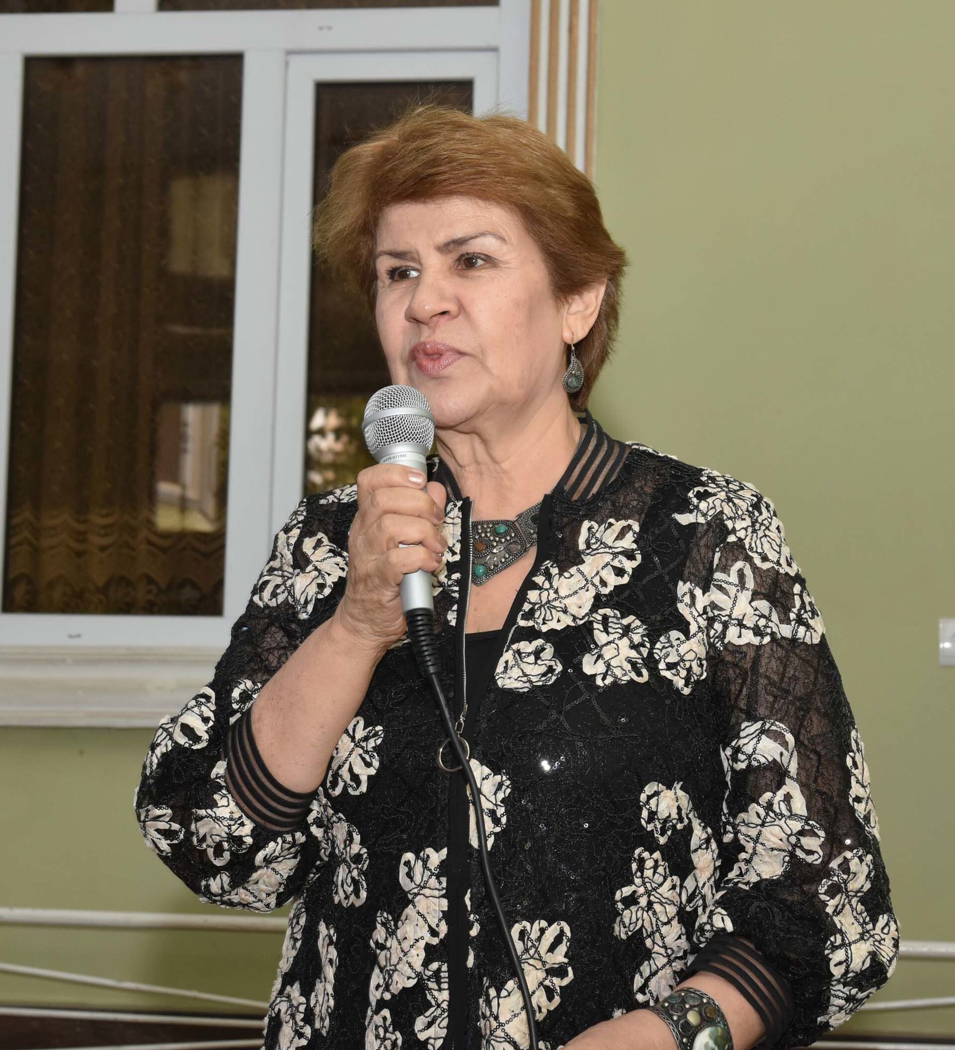 Таджикская поэтесса гулрухсор
