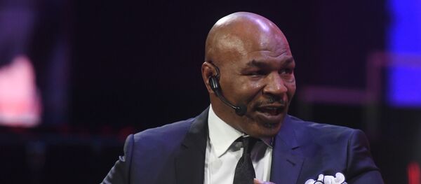 Боксер Майк Тайсон, архивное фото - Sputnik Тоҷикистон