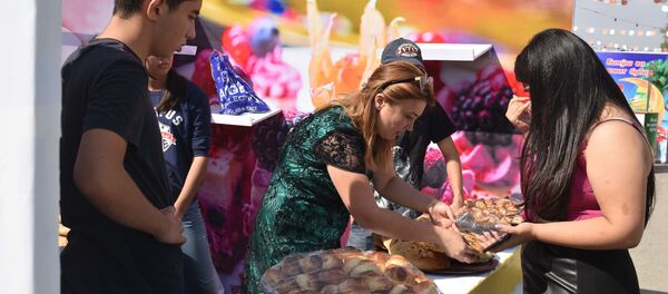 Фестиваль еды в Душанбе Фестиваль еды в Душанбе - Sputnik Таджикистан