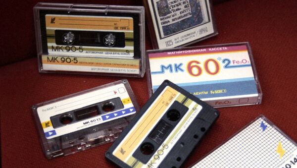 Аудио кассеты 90-х годов, архивное фото - Sputnik Таджикистан