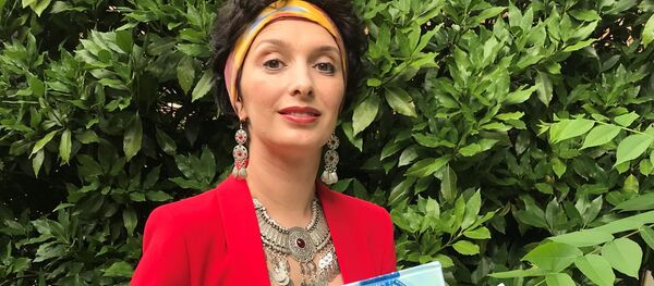 Марина Эйбрамс американская писательница с серией книг Барзу и его мир - Sputnik Таджикистан